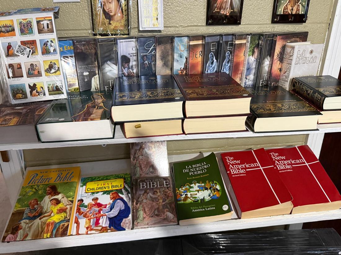 Biblias católicas en español e inglés